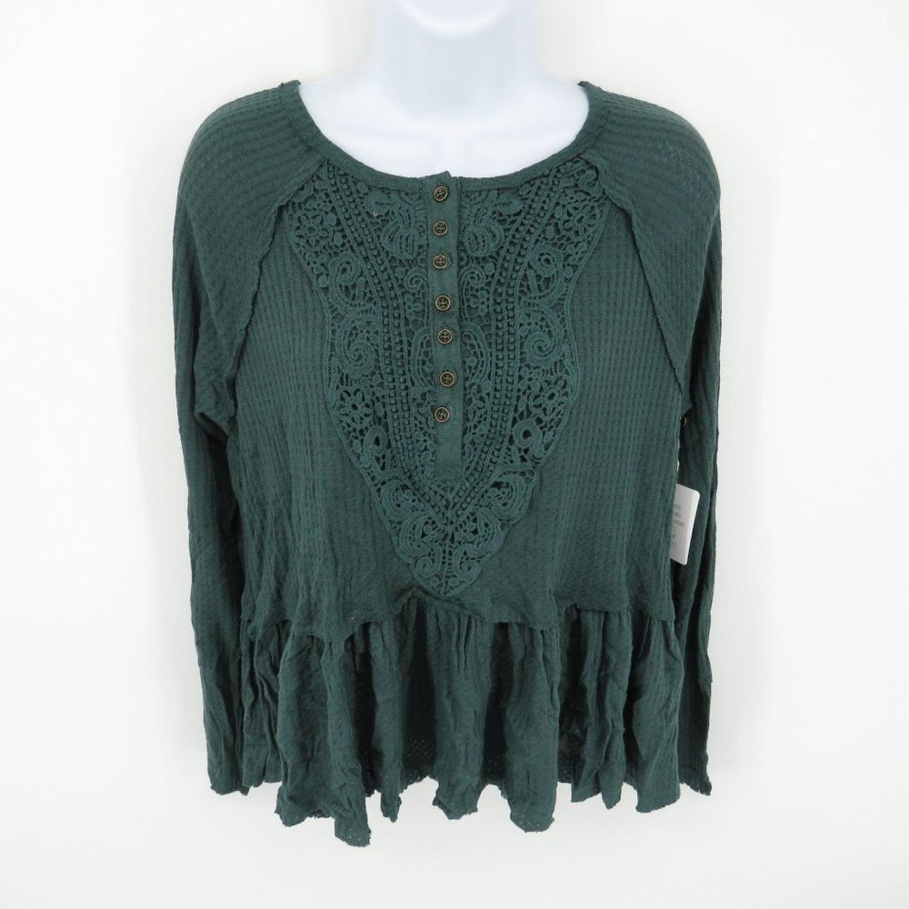 Taylor & Sage Green Waffle Knit Peplum Top Lace Trim Small NWT $44